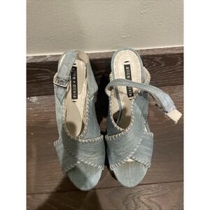 Alice And Olivia